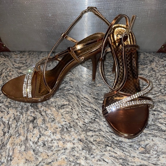 Sweeties Shoe Collections SZ 8, LAUREN, 4" heel Ankle Strap, Metallic Brown - Picture 2 of 3